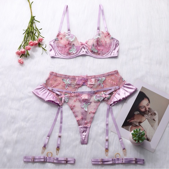 💜satin purple floral dream lingerie set💜 - Picture 5 of 6